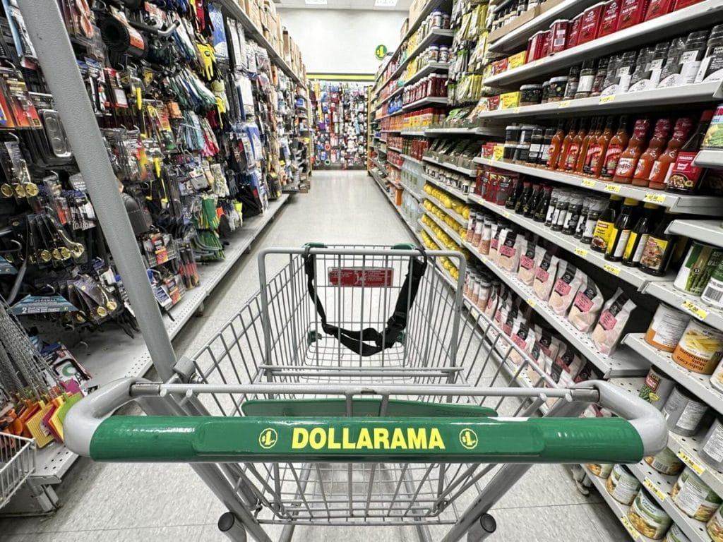 Is Dollarama Stock a Smart Investment?