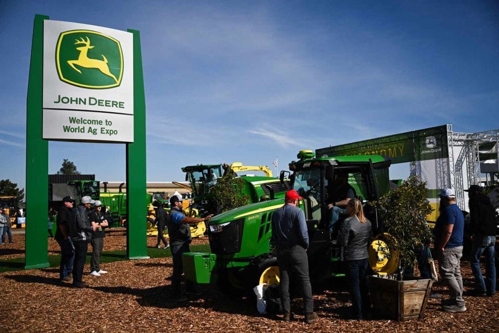 John Deere Stock: Is It Time to Invest?